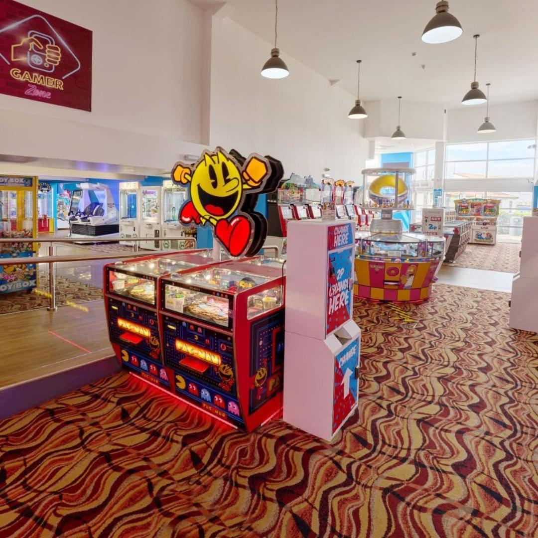 Oaken Caravan - Golden Sands Away Resorts Kinmel Bay エクステリア 写真